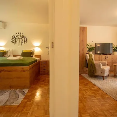 Family Apartment - Green Oasis With Easy Parking Novi Sad Exterior photo