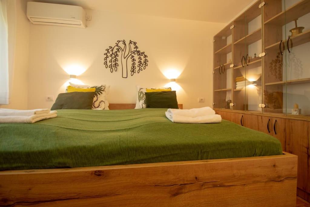 Family - Oasis With Easy Parking Apartament